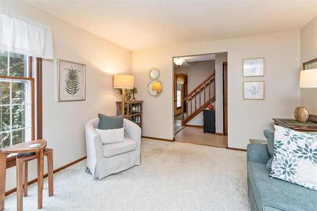 11 Tree Top Lane, Henrietta, NY 14586