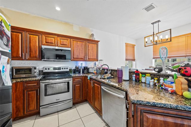 5355 SW 40th Ave, Dania Beach, FL 33314
