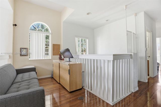 5355 SW 40th Ave, Dania Beach, FL 33314