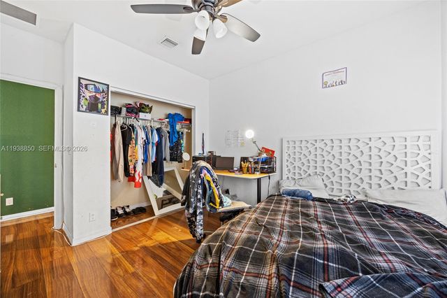 5355 SW 40th Ave, Dania Beach, FL 33314