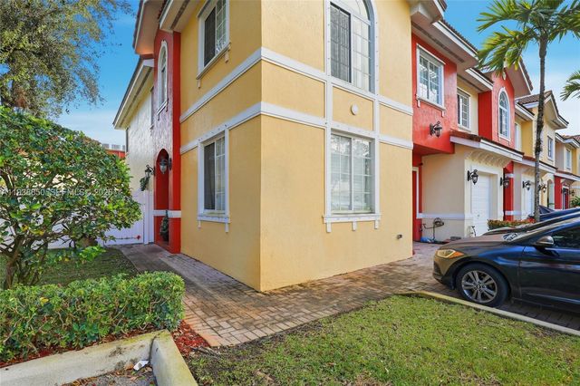 5355 SW 40th Ave, Dania Beach, FL 33314