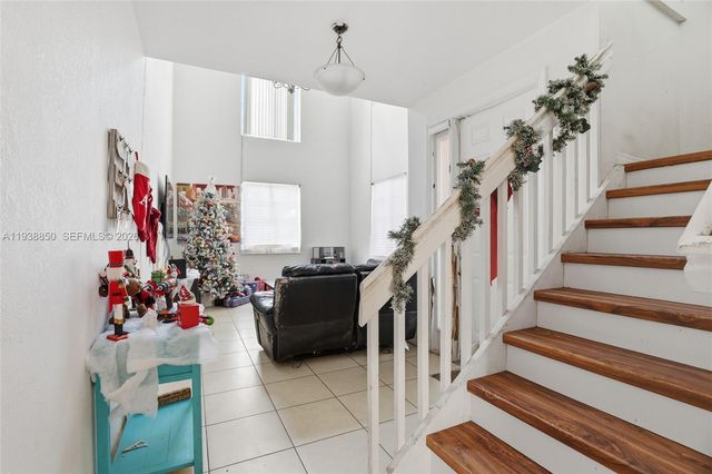 5355 SW 40th Ave, Dania Beach, FL 33314