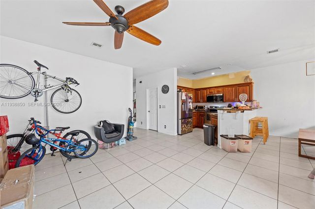 5355 SW 40th Ave, Dania Beach, FL 33314