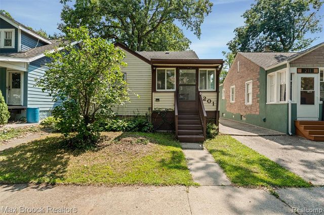 201 W Webster Street, Ferndale, MI 48220
