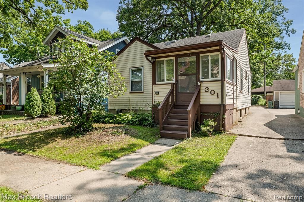 201 W Webster Street, Ferndale, MI 48220