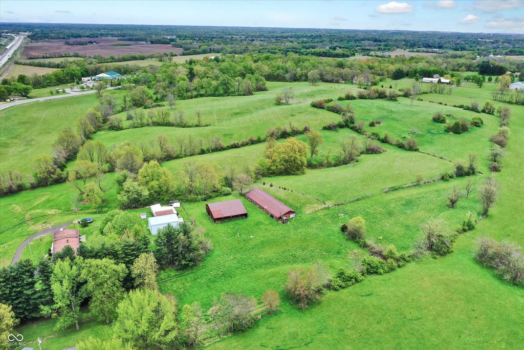 200 Bluff Creek Parkway