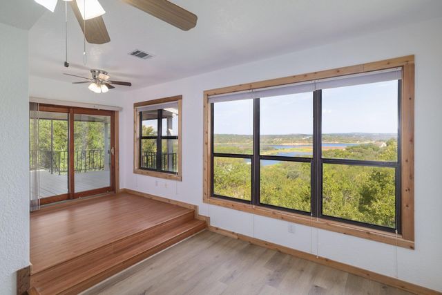 313 Kendall DR, Spicewood, TX 78669
