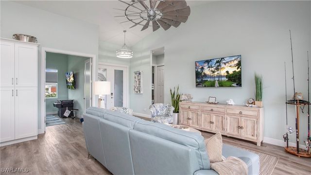 162 Windward Cay, Naples, FL 34114