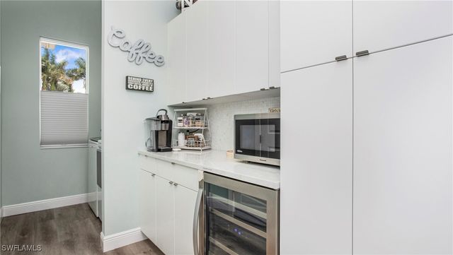 162 Windward Cay, Naples, FL 34114