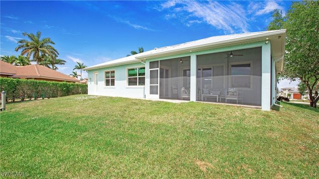 162 Windward Cay, Naples, FL 34114