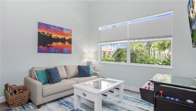 162 Windward Cay, Naples, FL 34114