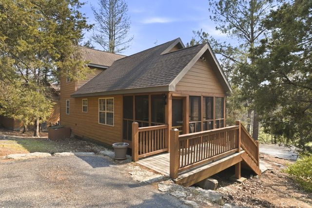 102 Lost Creek Circle, Branson West, MO 65737
