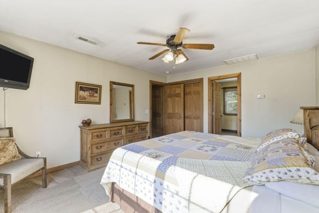102 Lost Creek Circle, Branson West, MO 65737