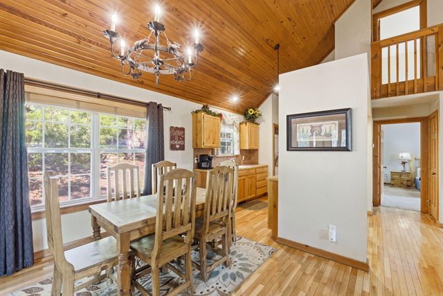 102 Lost Creek Circle, Branson West, MO 65737