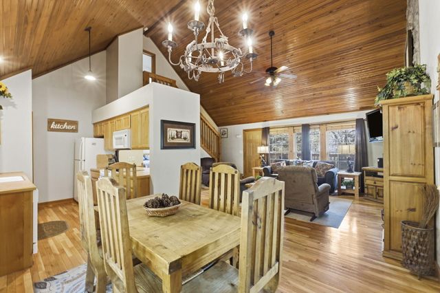 102 Lost Creek Circle, Branson West, MO 65737