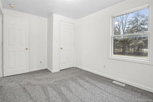 1457 Mitson Boulevard, Flint, MI 48504