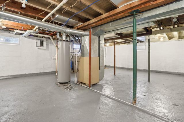 1457 Mitson Boulevard, Flint, MI 48504