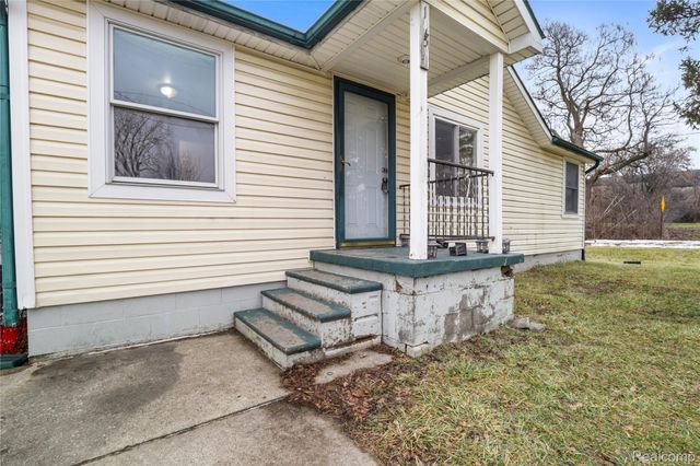 1457 Mitson Boulevard, Flint, MI 48504