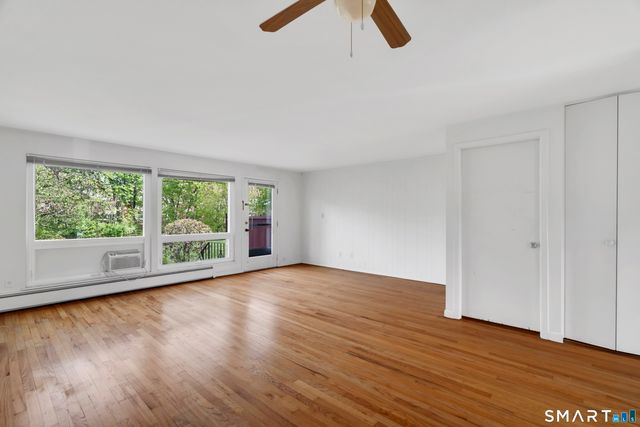 118 Centerbrook Road, Hamden, CT 06518