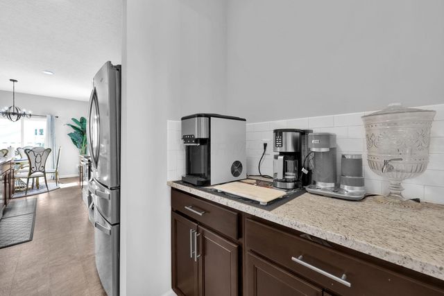 5620 Carlisle Drive, Grove City, OH 43123
