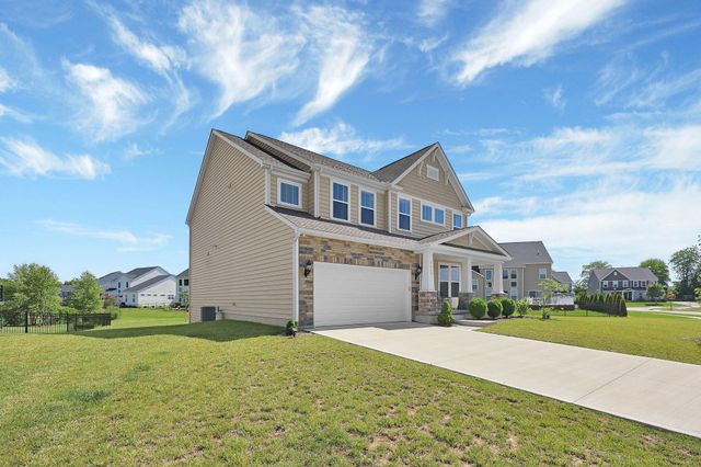 5620 Carlisle Drive, Grove City, OH 43123