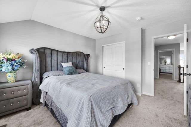 5620 Carlisle Drive, Grove City, OH 43123