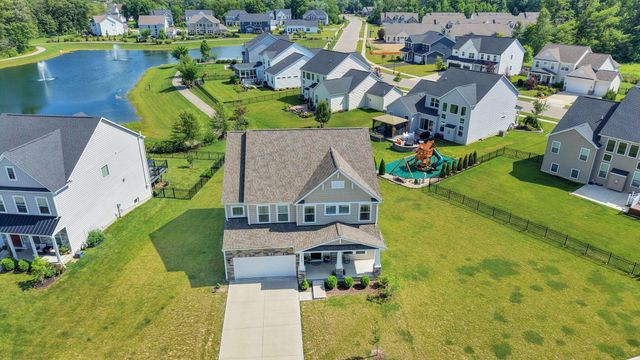 5620 Carlisle Drive, Grove City, OH 43123
