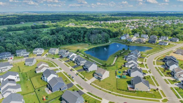 5620 Carlisle Drive, Grove City, OH 43123