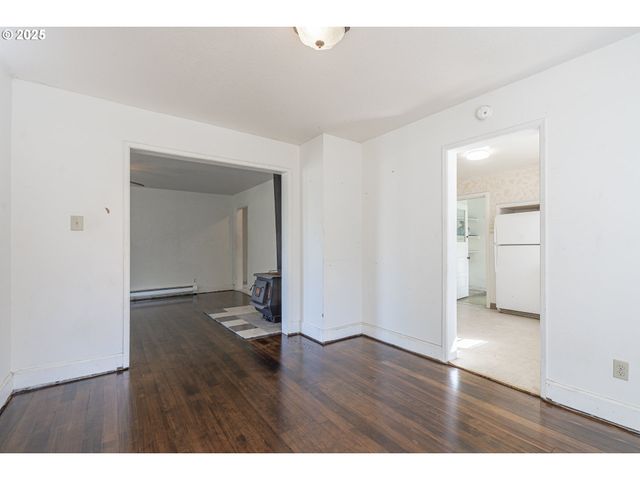190 S JEFFERSON St, Lafayette, OR 97127