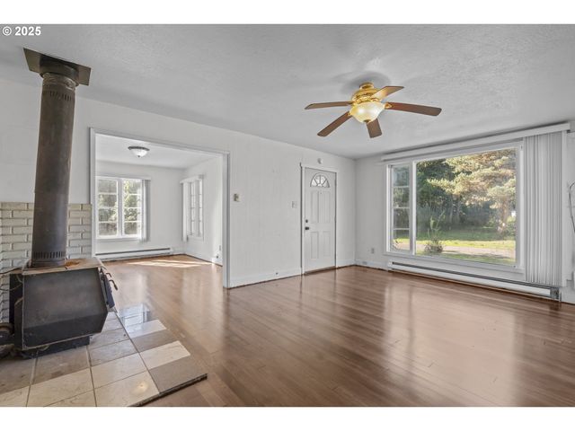 190 S JEFFERSON St, Lafayette, OR 97127