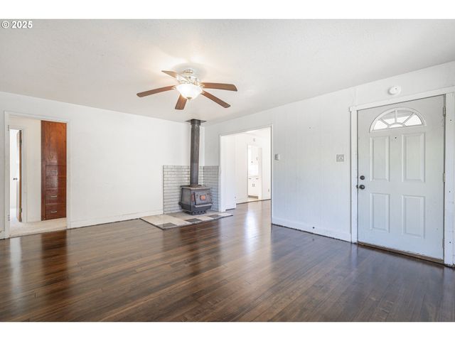 190 S JEFFERSON St, Lafayette, OR 97127