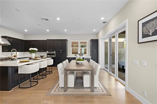 77 Pelican, Irvine, CA 92618