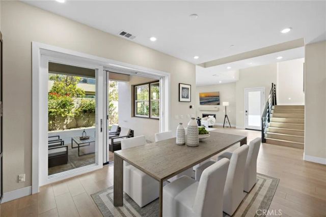 77 Pelican, Irvine, CA 92618