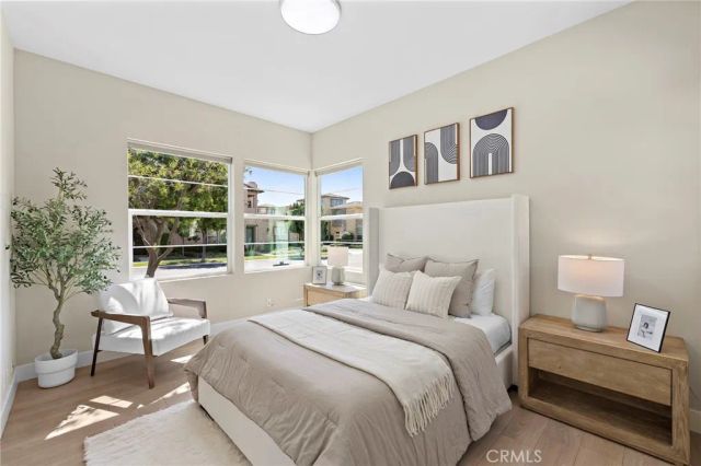 77 Pelican, Irvine, CA 92618