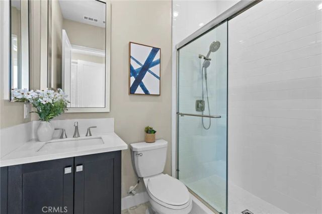 77 Pelican, Irvine, CA 92618
