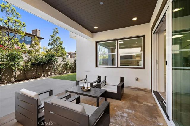 77 Pelican, Irvine, CA 92618