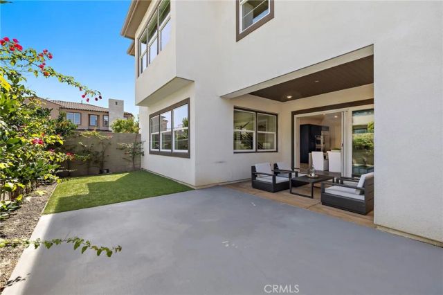 77 Pelican, Irvine, CA 92618