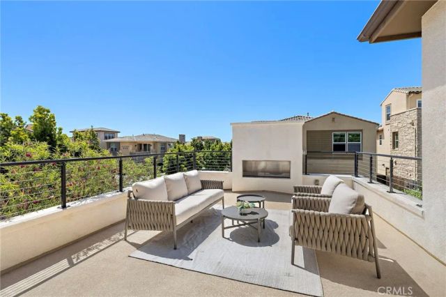 77 Pelican, Irvine, CA 92618