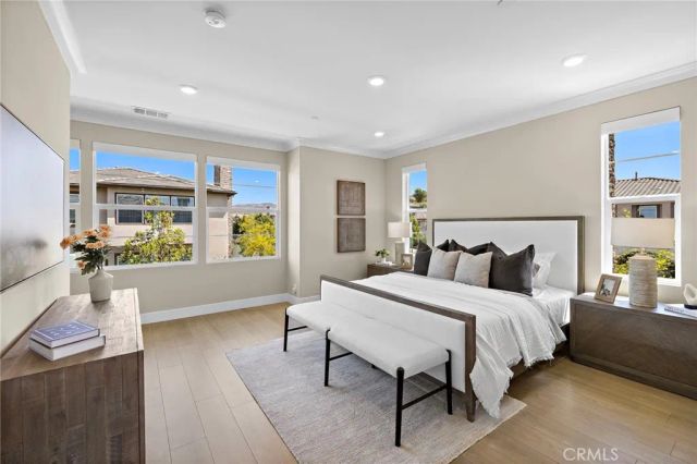 77 Pelican, Irvine, CA 92618