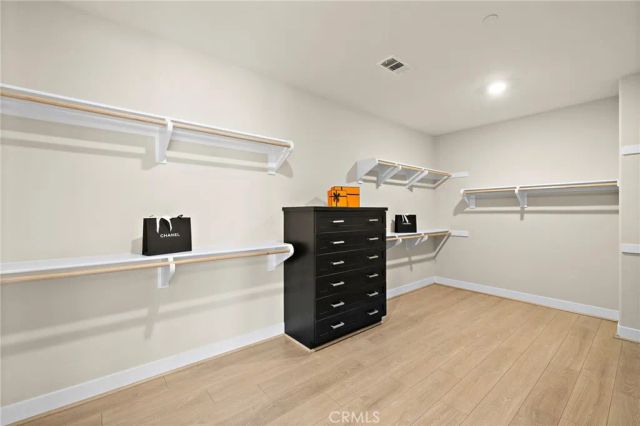 77 Pelican, Irvine, CA 92618