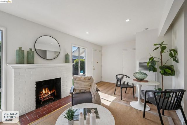 3239 Briggs Ave, Alameda, CA 94501