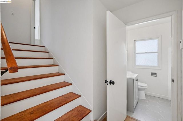 3239 Briggs Ave, Alameda, CA 94501