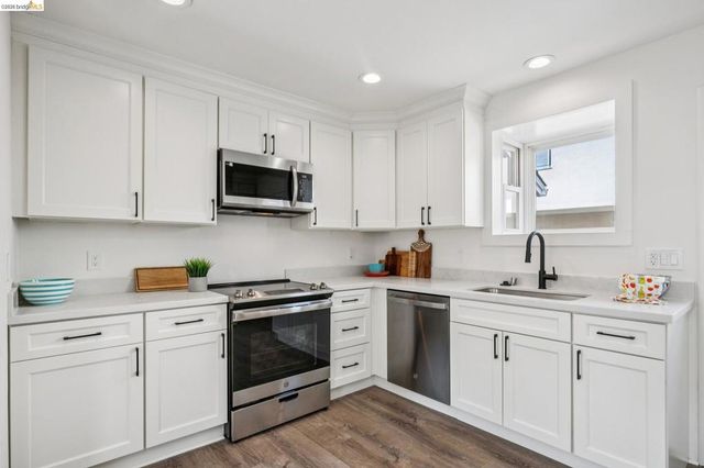 3239 Briggs Ave, Alameda, CA 94501