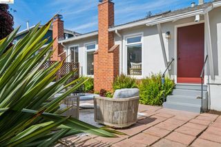3239 Briggs Ave, Alameda, CA 94501