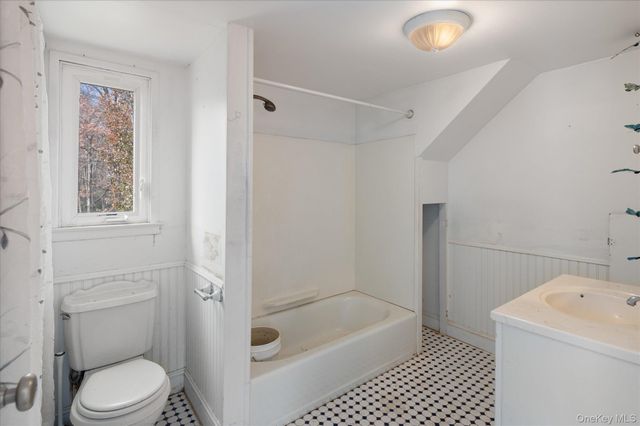 136 Elmwood Road, South Salem, NY 10590