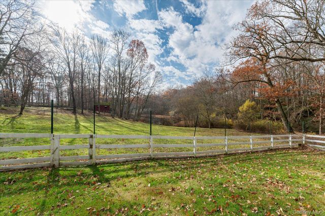 136 Elmwood Road, South Salem, NY 10590