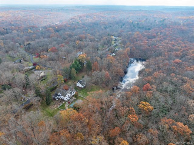 136 Elmwood Road, South Salem, NY 10590