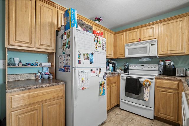 3840 37th Avenue SW E, Cedar Rapids, IA 52404