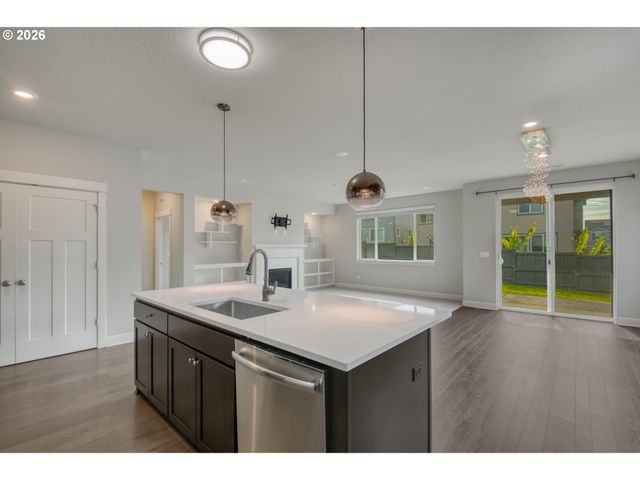 5061 Se 83RD Ave, Hillsboro, OR 97123