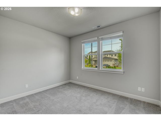 5061 Se 83RD Ave, Hillsboro, OR 97123